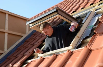 Pose de fenêtres de toit Velux à Hérange